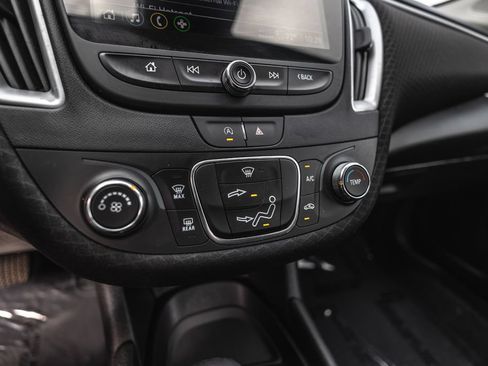Used 2024 Chevrolet Malibu RS FWD image 13