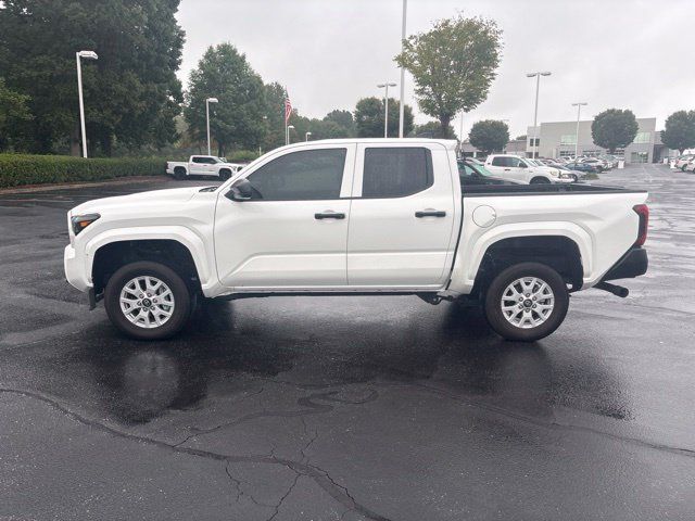 Used 2024 Toyota Tacoma SR AWD/4WD image 2
