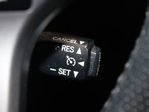 Used 2016 Toyota 4Runner Limited image 38