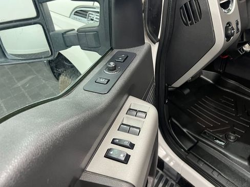 Used 2016 Ford F350 Lariat w/ Lariat Ultimate Package image 11