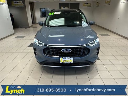 Certified 2023 Ford Escape Platinum w/ Premium Technology Package AWD/4WD image 31