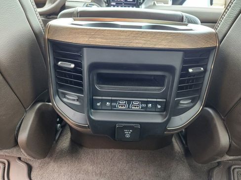 Used 2025 RAM 1500 Limited w/ Trailer Tow Group AWD/4WD image 17