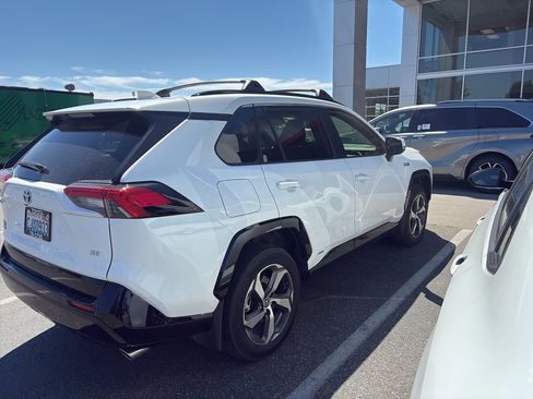 Used 2023 Toyota RAV4 SE w/ Weather & Moonroof Package AWD/4WD image 4