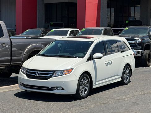 Used 2016 Honda Odyssey Touring Elite image 41