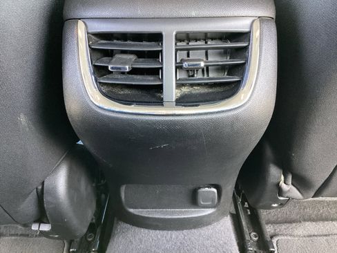 Used 2024 Chevrolet Malibu LT image 28