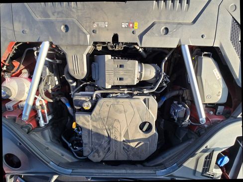 Used 2023 Genesis GV70 2.5T w/ Advanced Package image 33