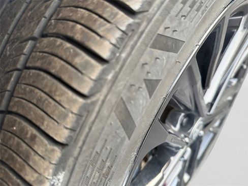 Used 2025 Toyota Camry SE image 19