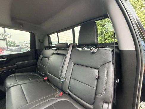 Used 2022 GMC Sierra 1500 SLT w/ SLT Premium Package AWD/4WD image 24
