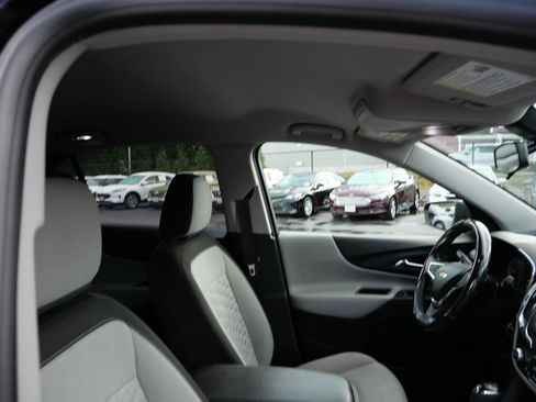 Used 2019 Chevrolet Equinox LS AWD/4WD image 27