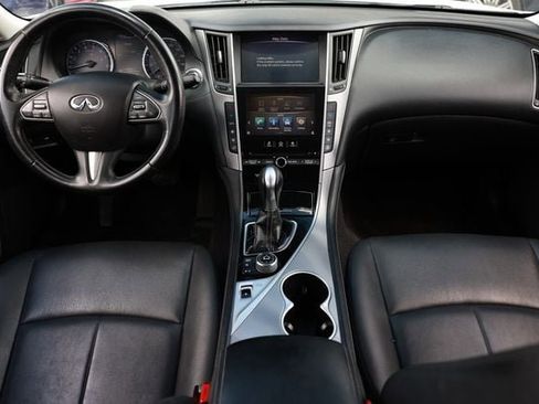 Used 2017 INFINITI Q50 Signature Edition w/ All Weather Package (L93) RWD image 2