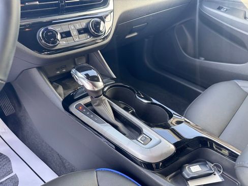Used 2024 Buick Envista Sport Touring w/ Convenience I Package image 20