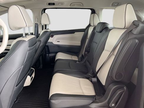 Used 2025 Honda Odyssey Elite image 25