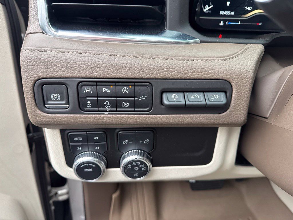 Used 2022 GMC Yukon Denali AWD/4WD image 29