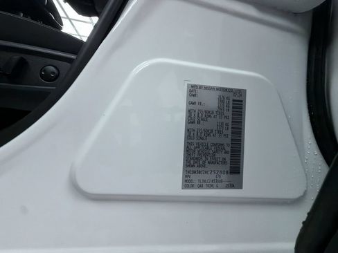 Used 2024 Nissan Pathfinder SV w/ Lighting Package (N92) AWD/4WD image 15