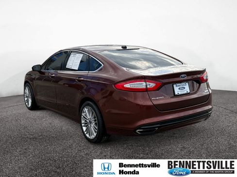 Used 2016 Ford Fusion SE w/ Equipment Group 202A image 3