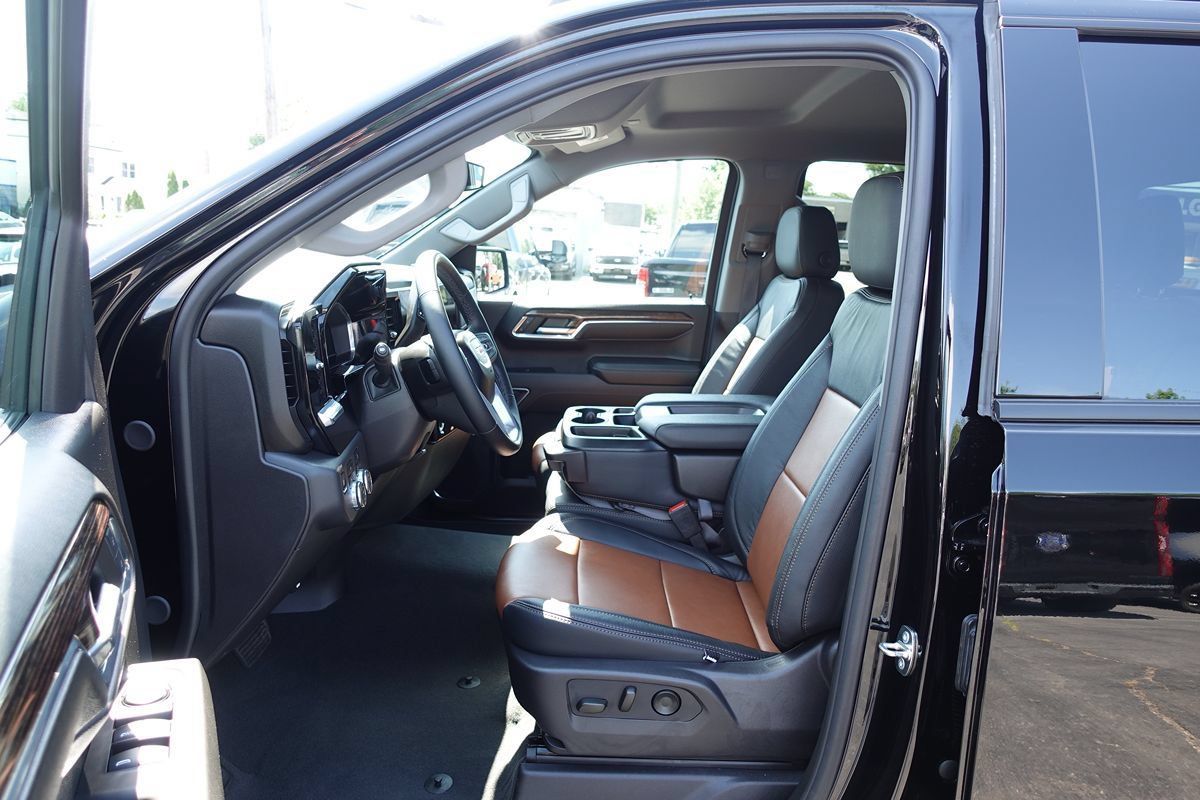 Used 2024 GMC Sierra 1500 Elevation AWD/4WD image 17