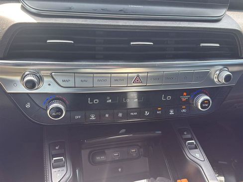 Used 2022 Kia Telluride EX w/ EX Premium Package AWD/4WD image 7