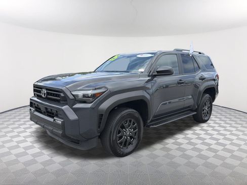 Used 2025 Toyota 4Runner SR5 AWD/4WD image 3