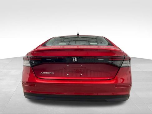 New 2025 Honda Accord SE image 4