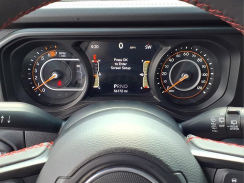 Used 2024 Jeep Wrangler Unlimited Rubicon AWD/4WD image 5
