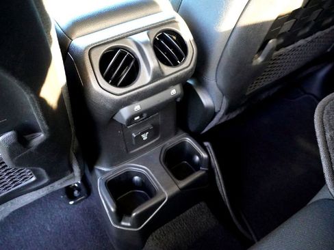 Used 2022 Jeep Gladiator Rubicon w/ Safety Group image 31