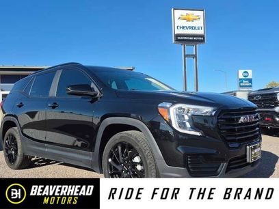 Used 2024 GMC Terrain SLE w/ Driver Convenience Package