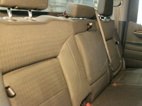 Used 2023 Chevrolet Silverado 1500 LT image 14