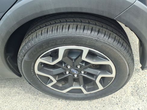 Used 2016 Subaru Crosstrek 2.0i Premium AWD/4WD image 6