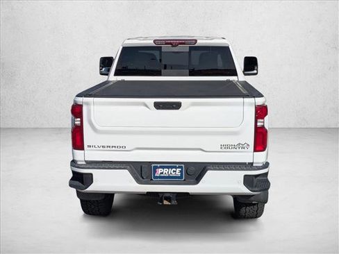 Used 2022 Chevrolet Silverado 2500 High Country w/ Z71 Off-Road Package image 6