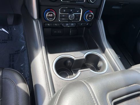 Used 2023 Chevrolet Tahoe LT w/ Luxury Package RWD image 17