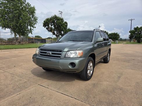 Used 2005 Toyota Highlander 2WD V6 image 3