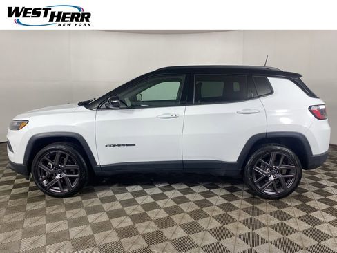 Used 2026 Jeep Compass Limited AWD/4WD image 25