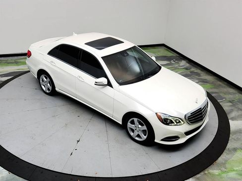 Used 2014 Mercedes-Benz E 350 Sedan image 34