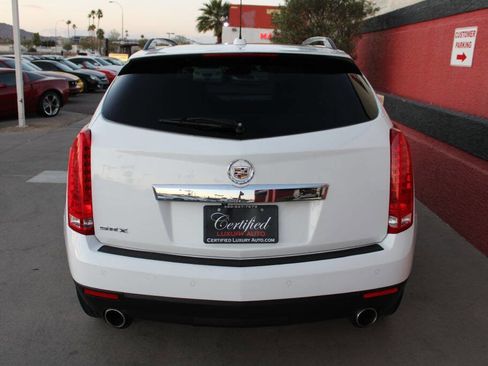 Used 2015 Cadillac SRX Luxury image 4