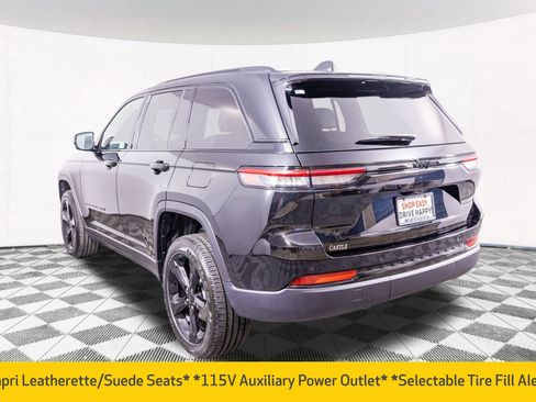 New 2025 Jeep Grand Cherokee Altitude image 13