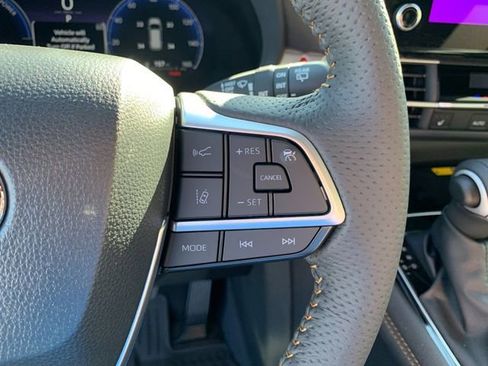 New 2026 Toyota Sienna XLE Woodland Edition AWD/4WD image 30