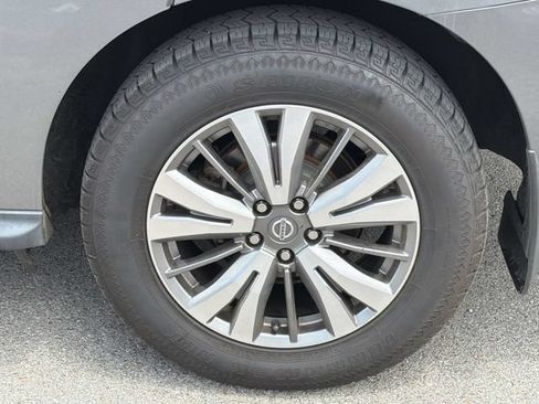 Used 2020 Nissan Pathfinder S AWD/4WD image 14