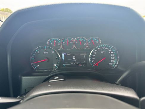 Used 2018 Chevrolet Silverado 1500 LT w/ All Star Edition image 17