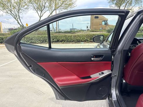 Used 2017 Lexus IS 200t RWD image 12