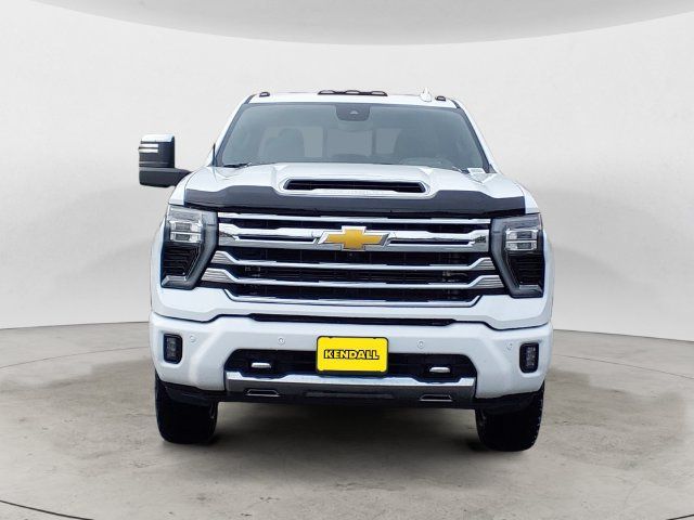Used 2024 Chevrolet Silverado 3500 High Country w/ High Country Premium Package AWD/4WD image 2