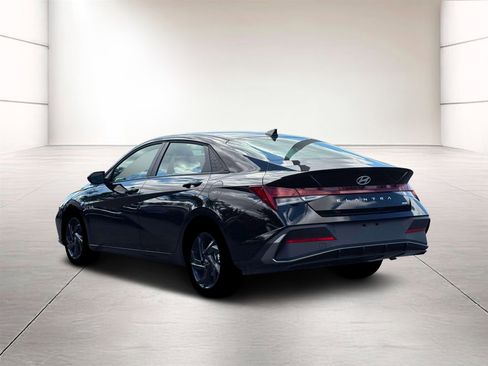 New 2026 Hyundai Elantra Sport FWD image 5