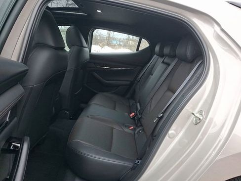 New 2026 MAZDA MAZDA3 Hatchback w/Premium Plus Pkg image 11