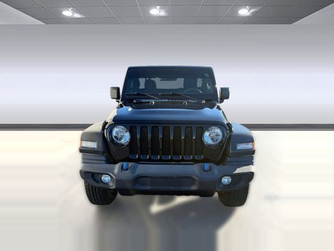 Used 2022 Jeep Wrangler Sport image 5