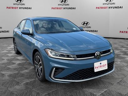 Used 2025 Volkswagen Jetta SE