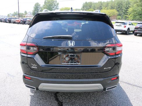 Used 2025 Honda Pilot Elite image 4