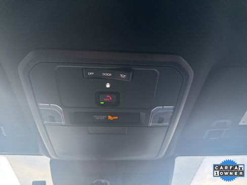 Certified 2025 Toyota Tacoma TRD Off-Road image 20