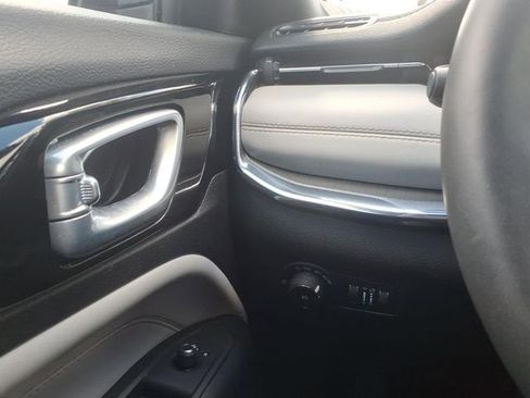 Used 2023 Jeep Compass Limited AWD/4WD image 20