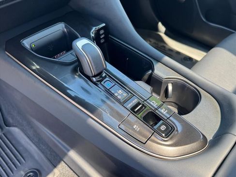 Used 2025 Toyota Crown Signia AWD/4WD image 24