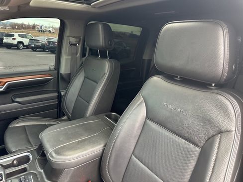 Certified 2023 GMC Sierra 1500 Denali w/ Denali Carbonpro Edition image 15