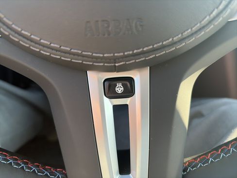 Used 2024 BMW M850i xDrive Coupe image 26